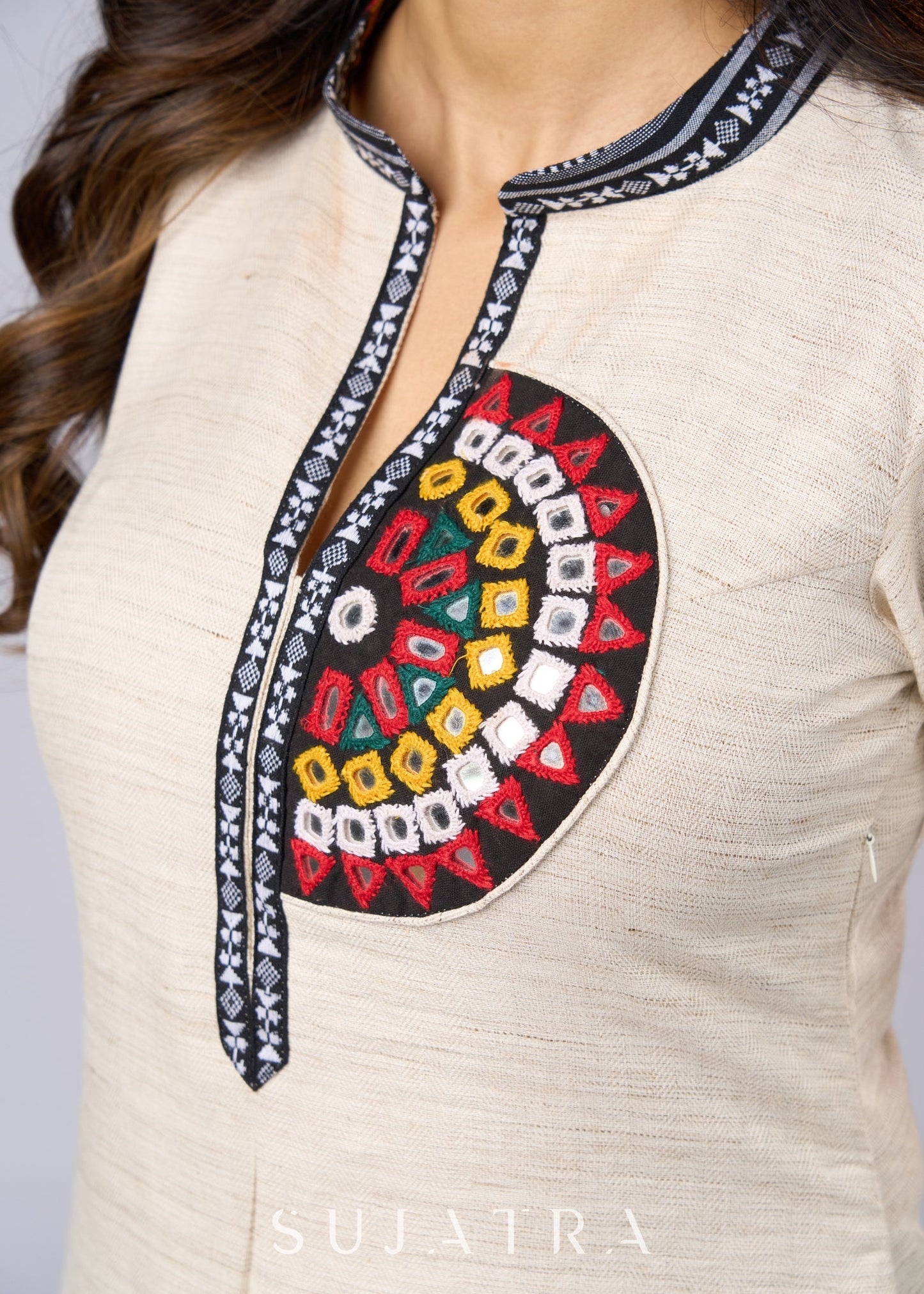 Elegant Off White Cotton Tunic Adorned with Kutch Mirror Work