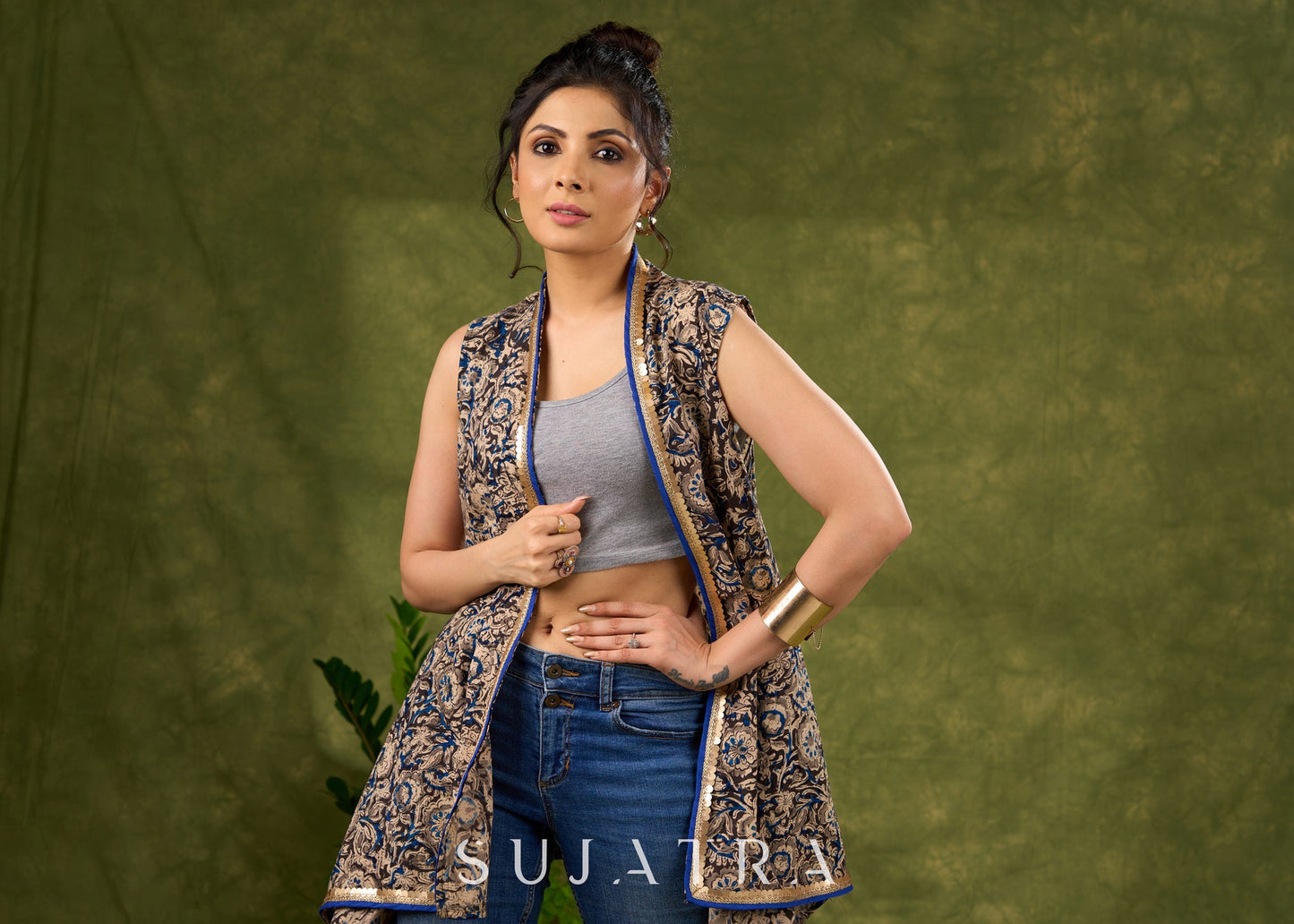 Flowy Grey Kalamkari Floral Asymmetrical Shrug With Delicate Golden Touch For Free Spirited Style