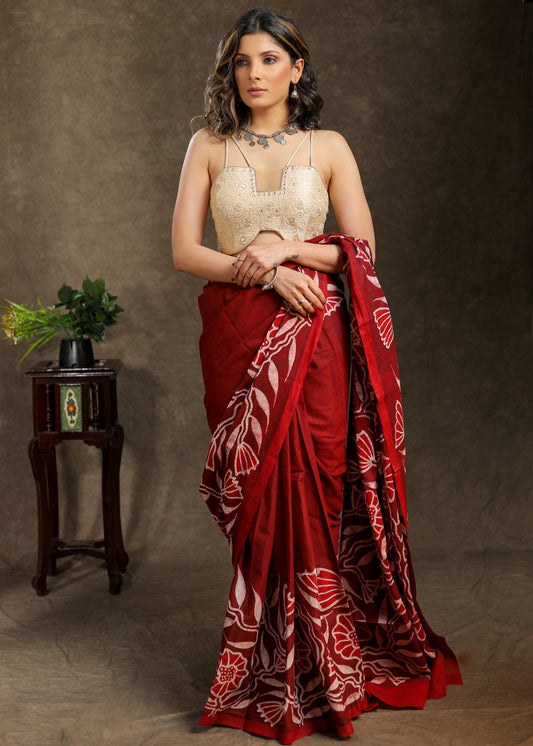 Elegant Maroon Mul Cotton Hand Batik Saree