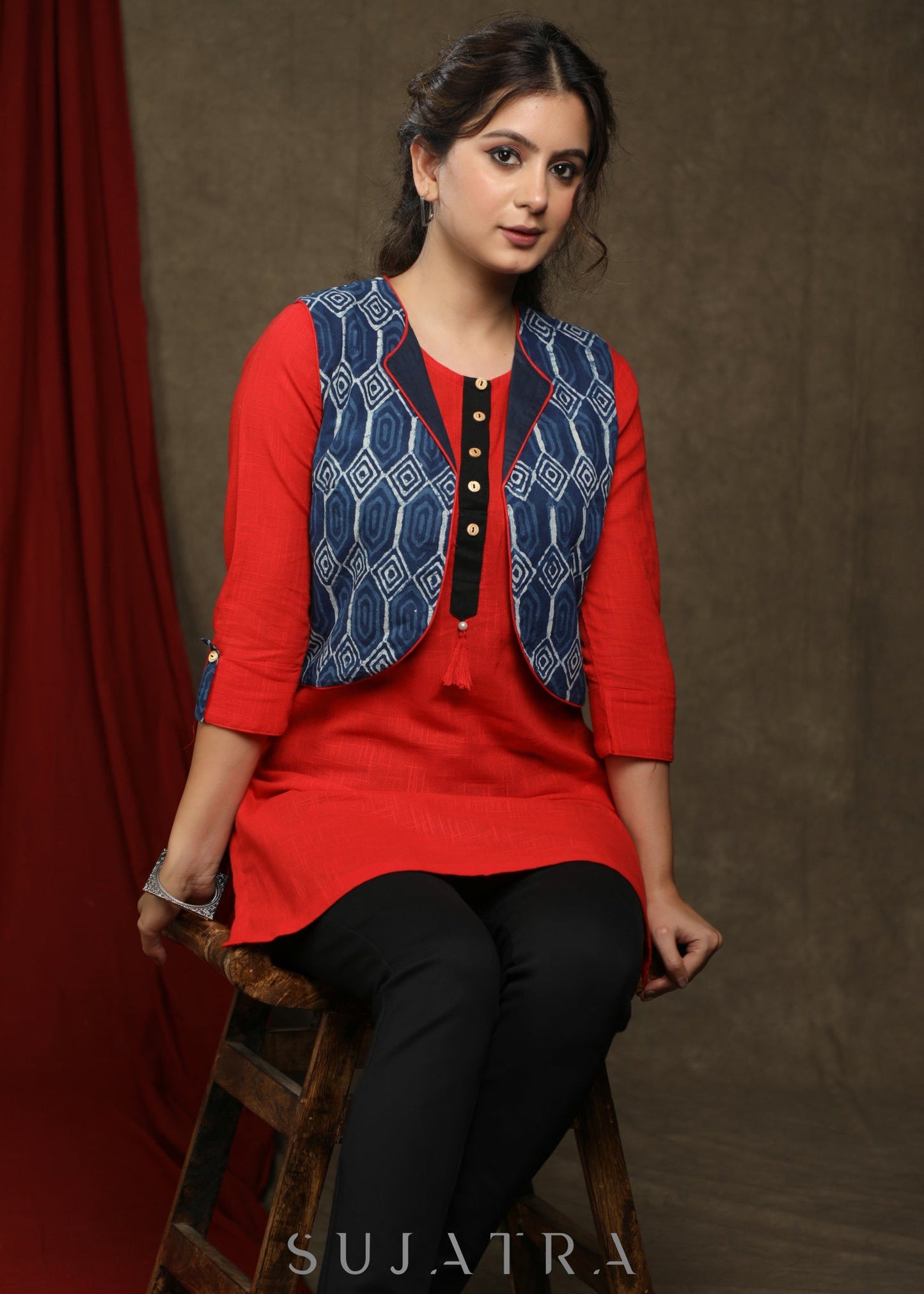 Trendy Red cotton tunic - Indigo shrug Optional