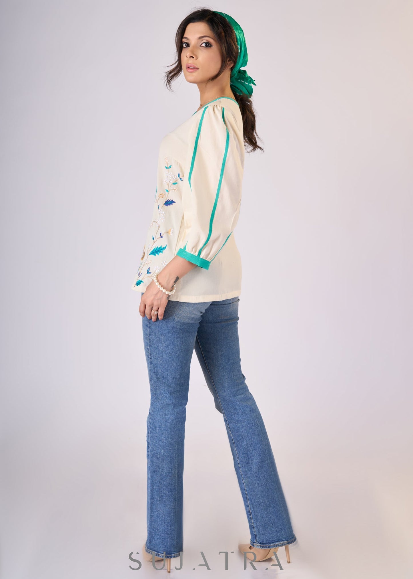 Elegant Off-white cotton top with contrast embroidery