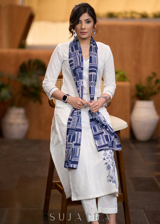 Classic White cotton side embroidered Kurta with pant Stole optional