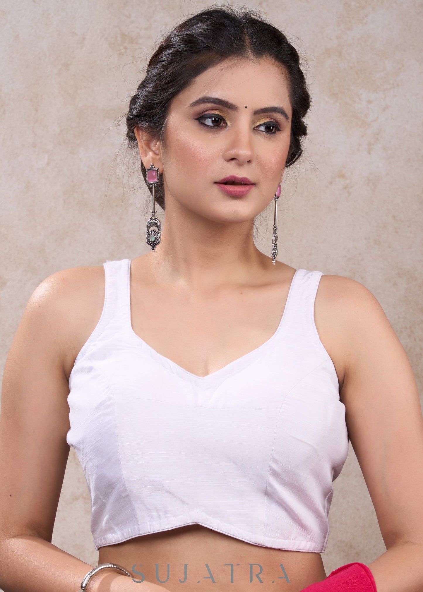 Exclusive white cotton silk sleeveless blouse