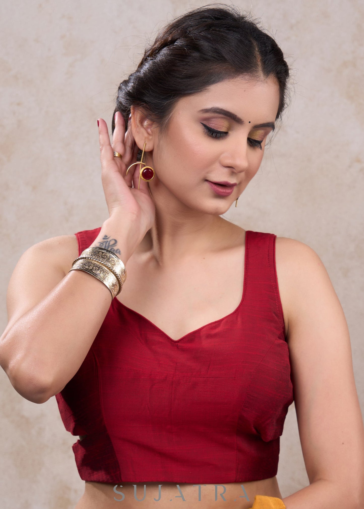 Trendy maroon cotton silk sleeveless blouse