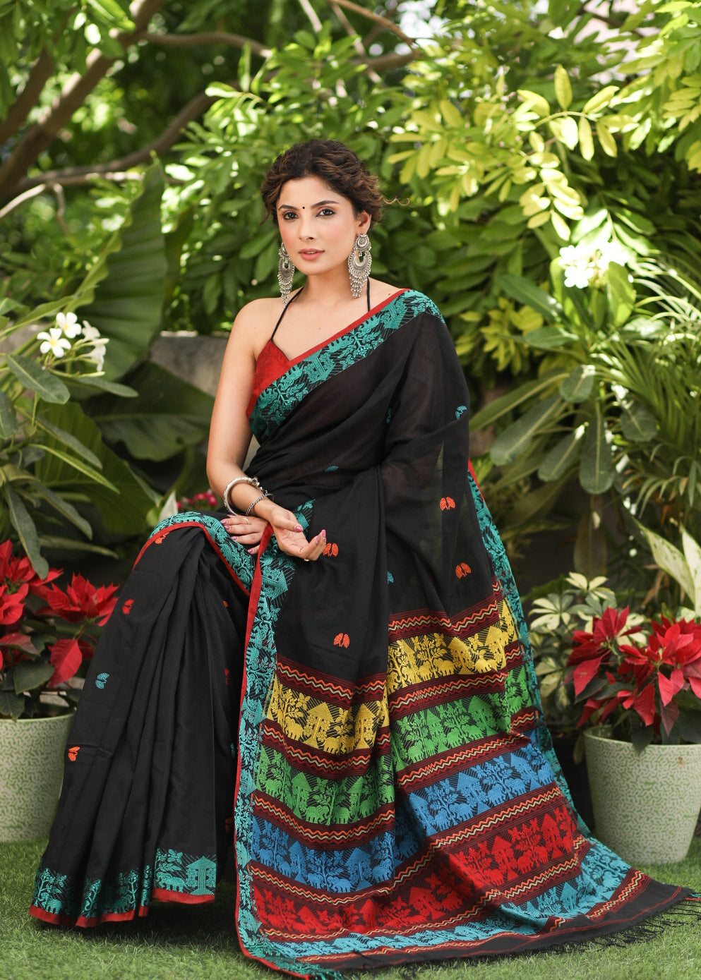 Comfortable Black Cotton Jamdani Saree with Elephant Motif