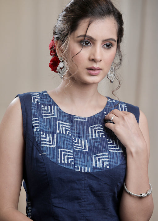 Stylish Ink Blue Handloom Cotton Blouse With Cotton Indigo Yoke