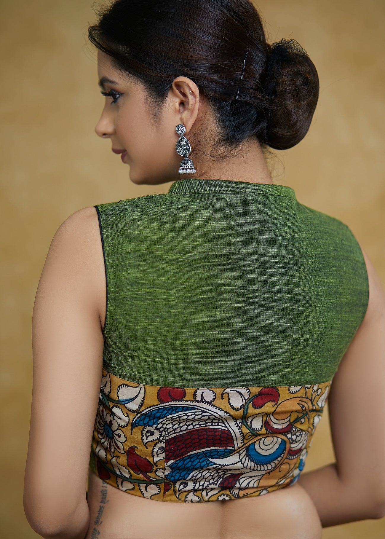 Smart Moss-Green Mandarin Collar Sleeveless Blouse with Kalamkari Buttons & Kalamkari Back