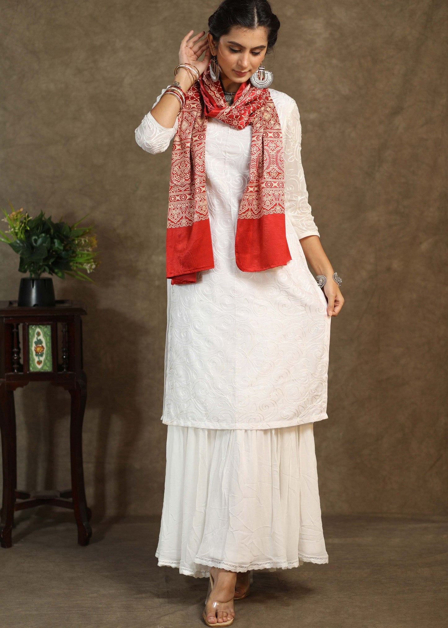 Exclusive red Ajrakh modal stole