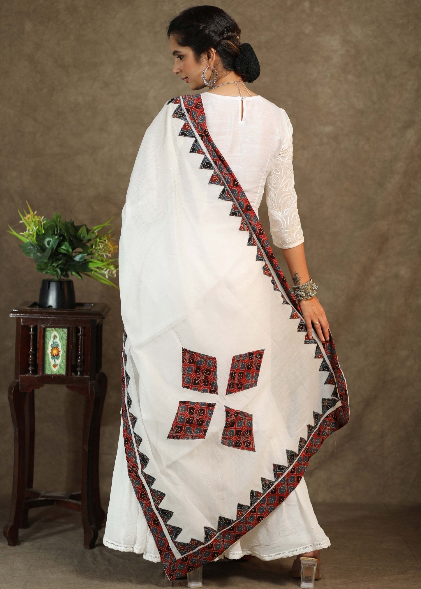 White chanderi dupatta with Ajrakh combination