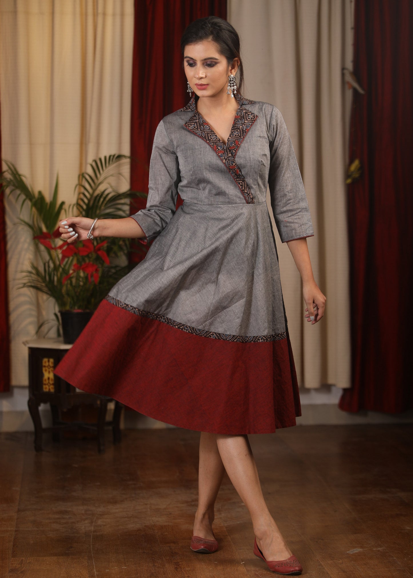 Grey & maroon combination handloom cotton dress with Ajrakh collars