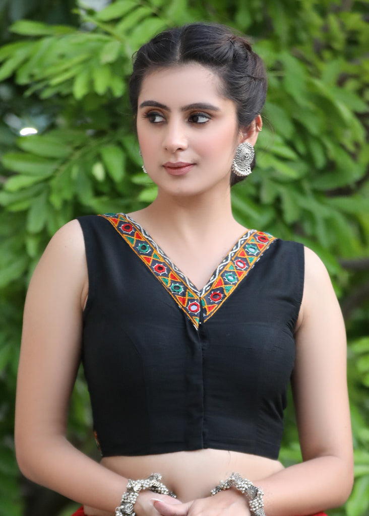 Exclusive Black Sleeveless Cotton Silk Blouse Highlighted with Mirror Lace on Neckline