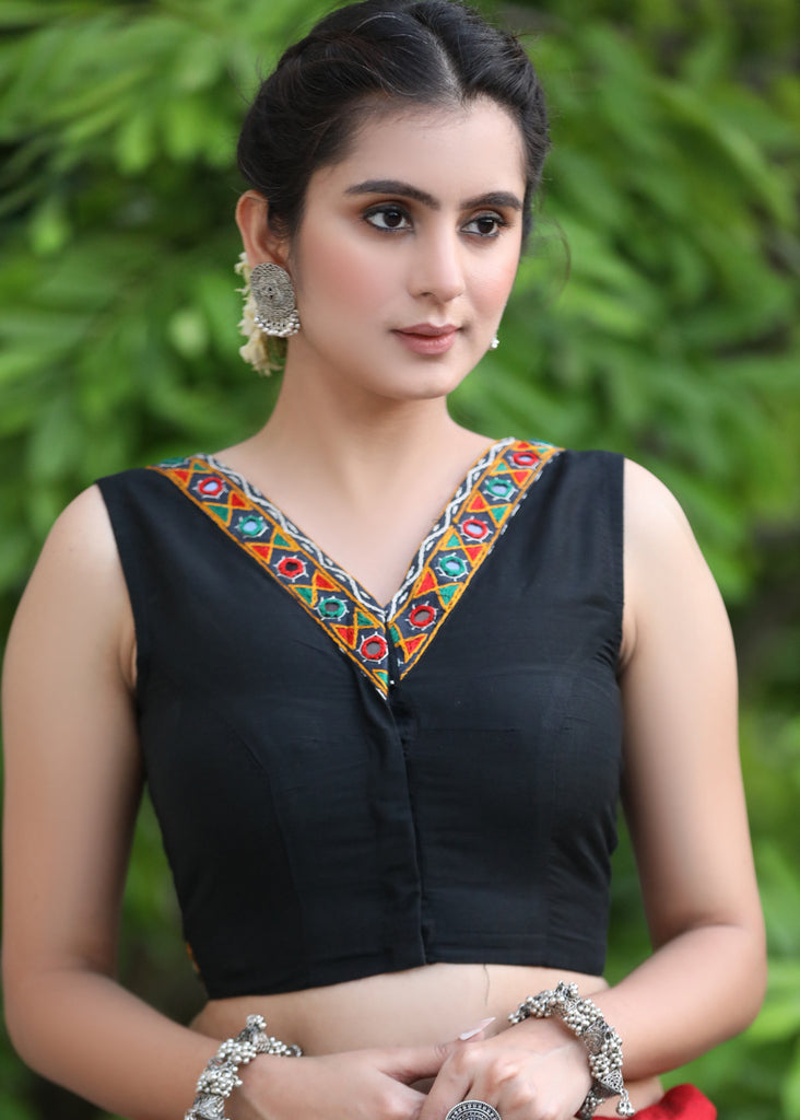 Exclusive Black Sleeveless Cotton Silk Blouse Highlighted with Mirror Lace on Neckline