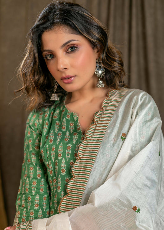 Forest Green Flowy Kurta with Side Pleats & Matching Pants - Dupatta Optional