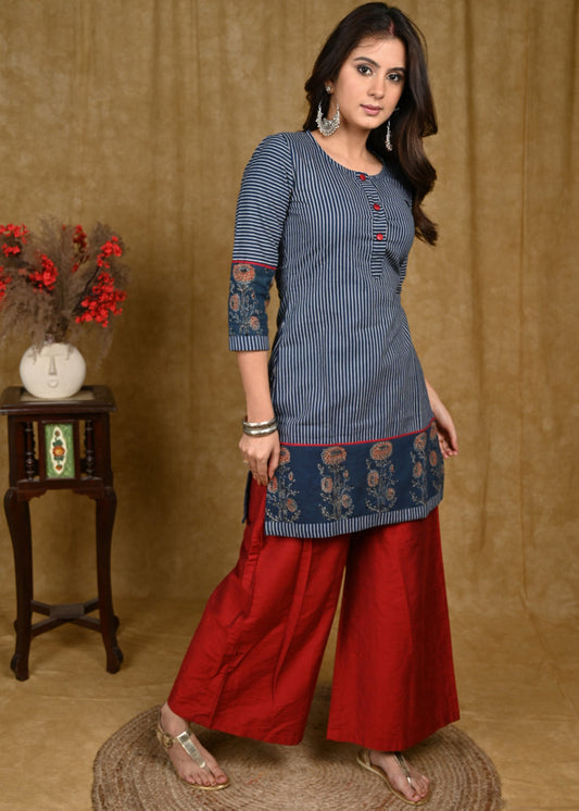 Elegant Line Indigo Tunic with Ajrakh Border on Hemline