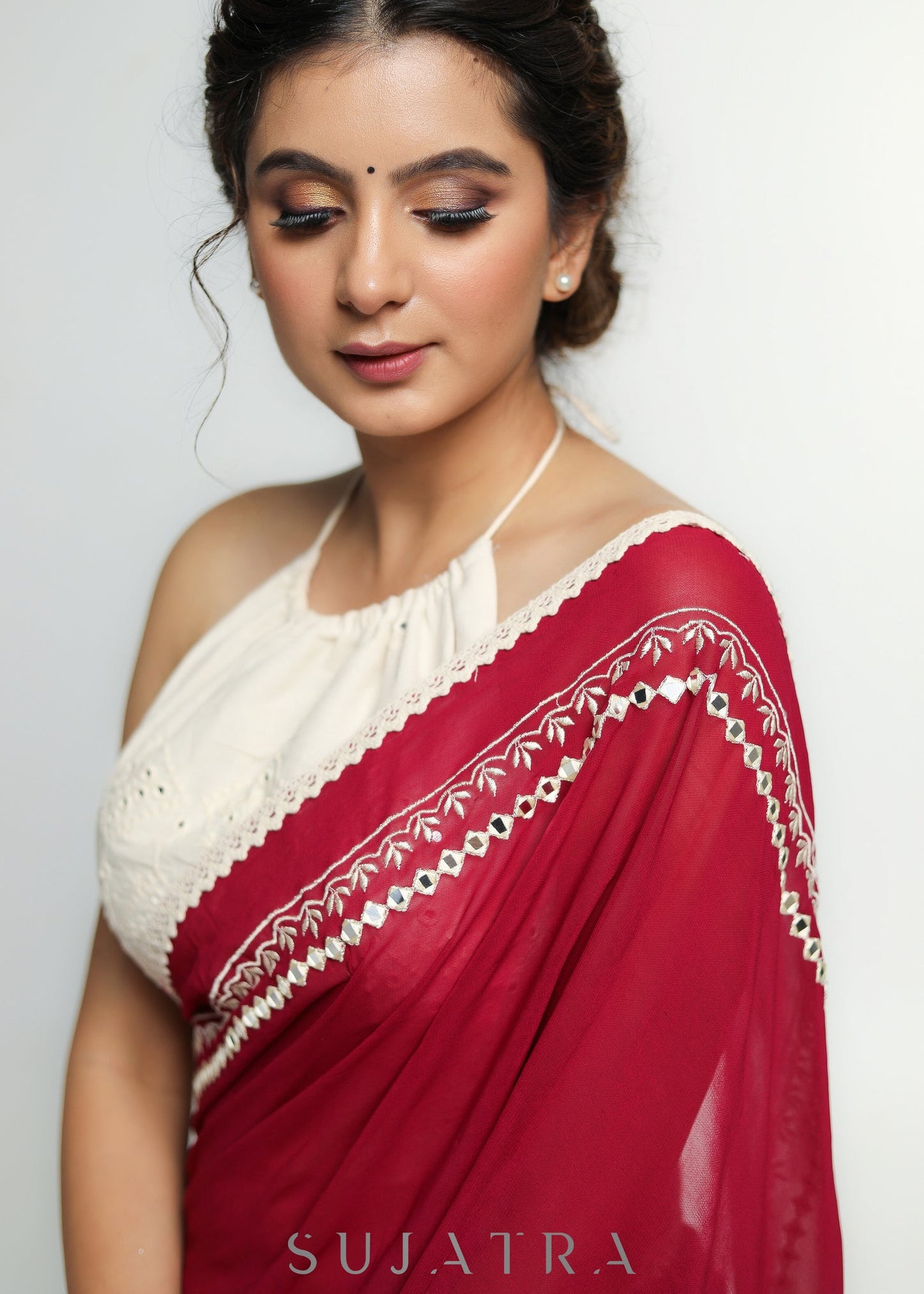 Georgette Magenta Saree with Delicate White Machine Embroidered