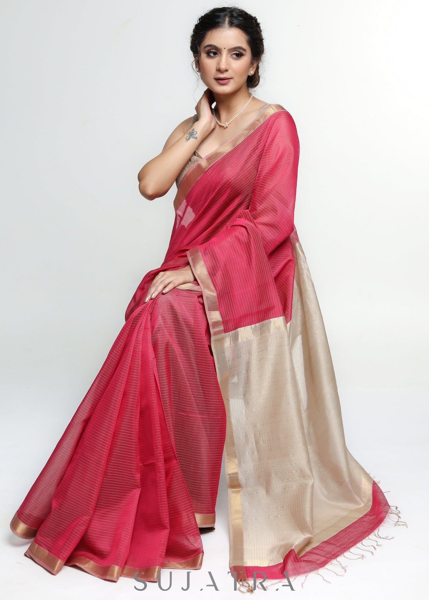 Classy Pink Pure Maheshwari Saree with Zari Border & Cream Pallu