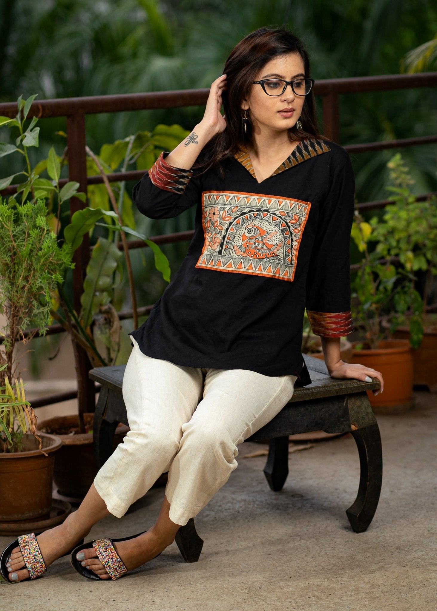 Beautiful black Kantha print Cotton cap sleeves blouse with white deta –  SujatraCA